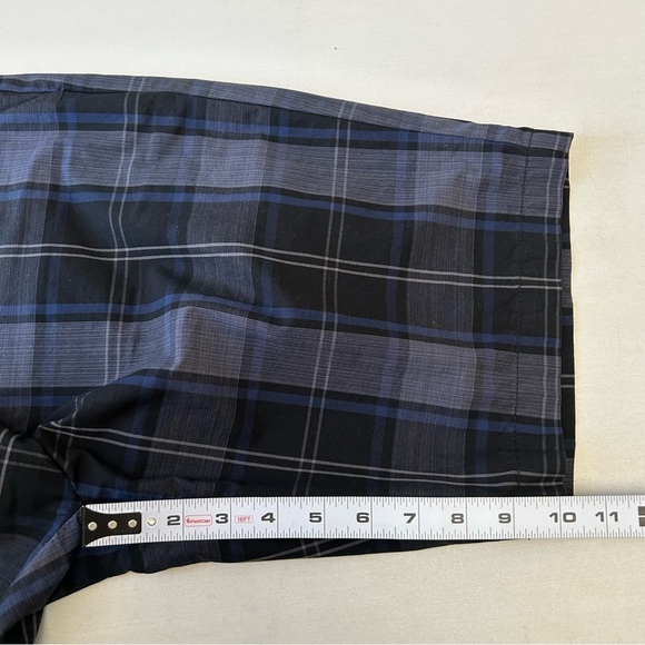 Calvin Klein Men's Plaid Flat Front Chino Shorts Black Blue and Gray Size 32 - Picture 10 of 12